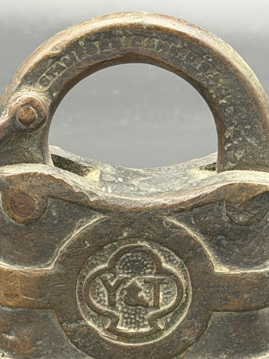 Antique Brass Yale and Towne Mfg Co Padlock Shackle Link Stamford Conn Y&T
