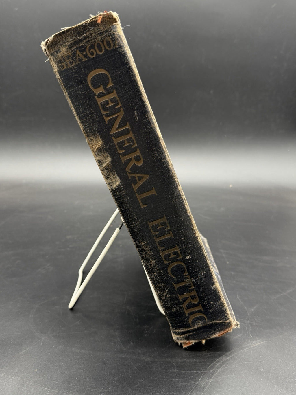 Vintage 1930 GE General Electric Catalog GEA-600A, Electrician 1,146 pages.