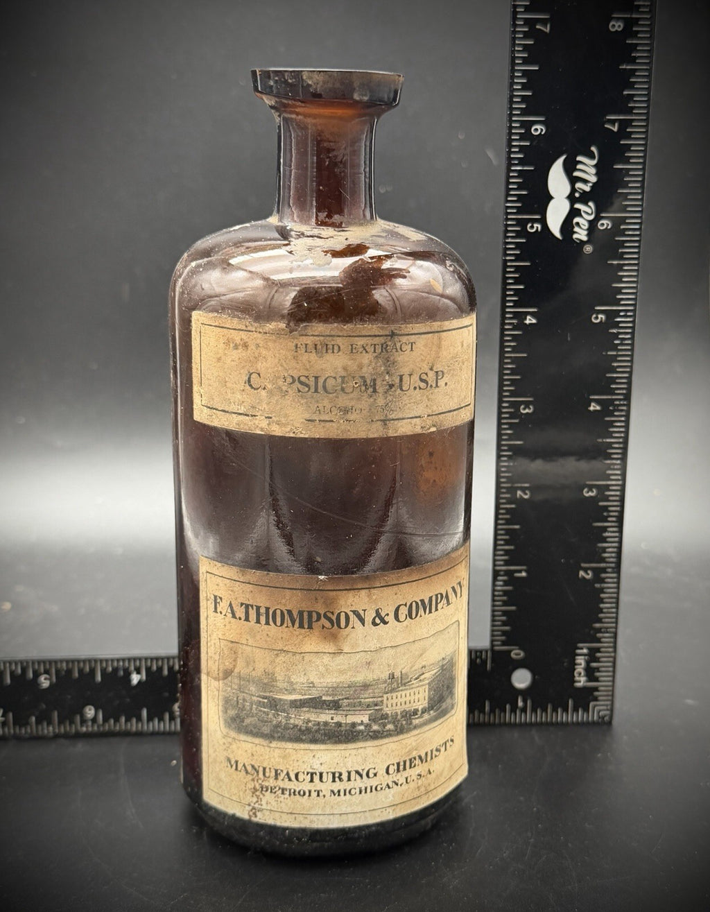 Antique F.A. Thompson Capsicum Amber Glass Apothecary Bottle Detroit Label