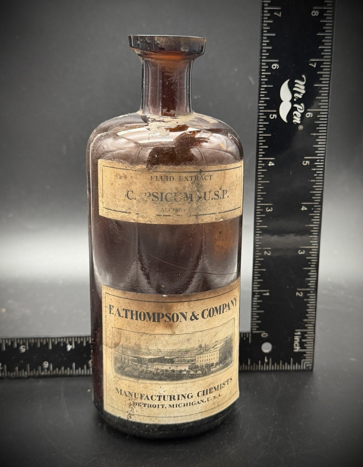 Antique F.A. Thompson Capsicum Amber Glass Apothecary Bottle Detroit Label