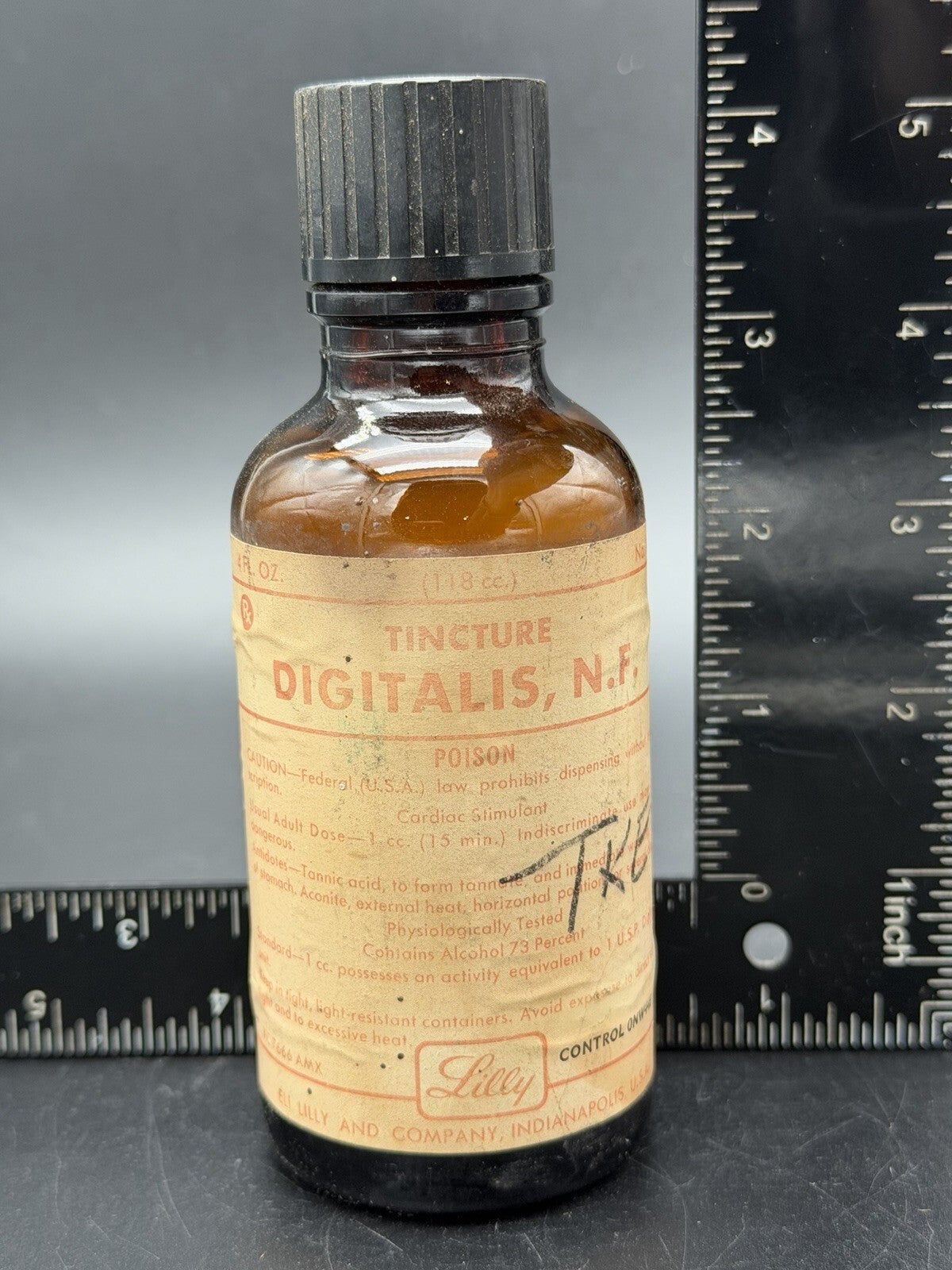 Vintage Eli Lilly Tincture Digitalis N.F. 4 Fl. Oz. Amber Glass Poison Bottle