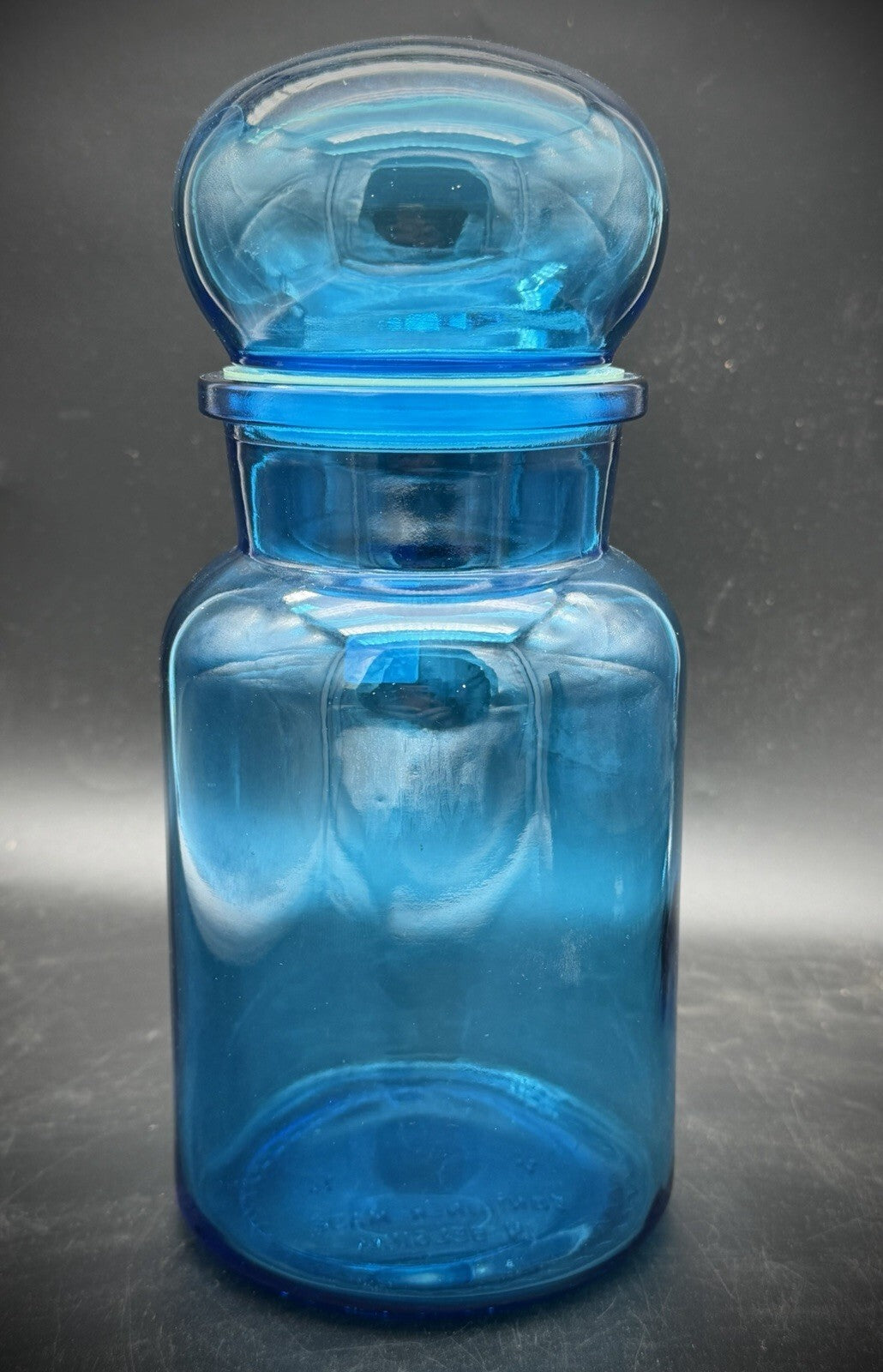 Vintage Blue Glass Apothecary Jar Ground Stopper Lid Scientific Canister 7"