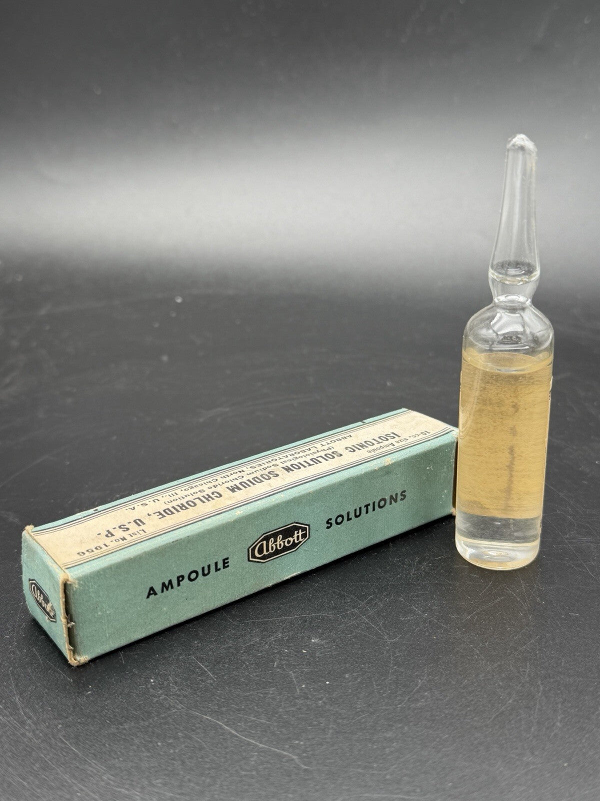 Antique Abbott Isotonic Sodium Chloride Saline Ampoule Box Medical