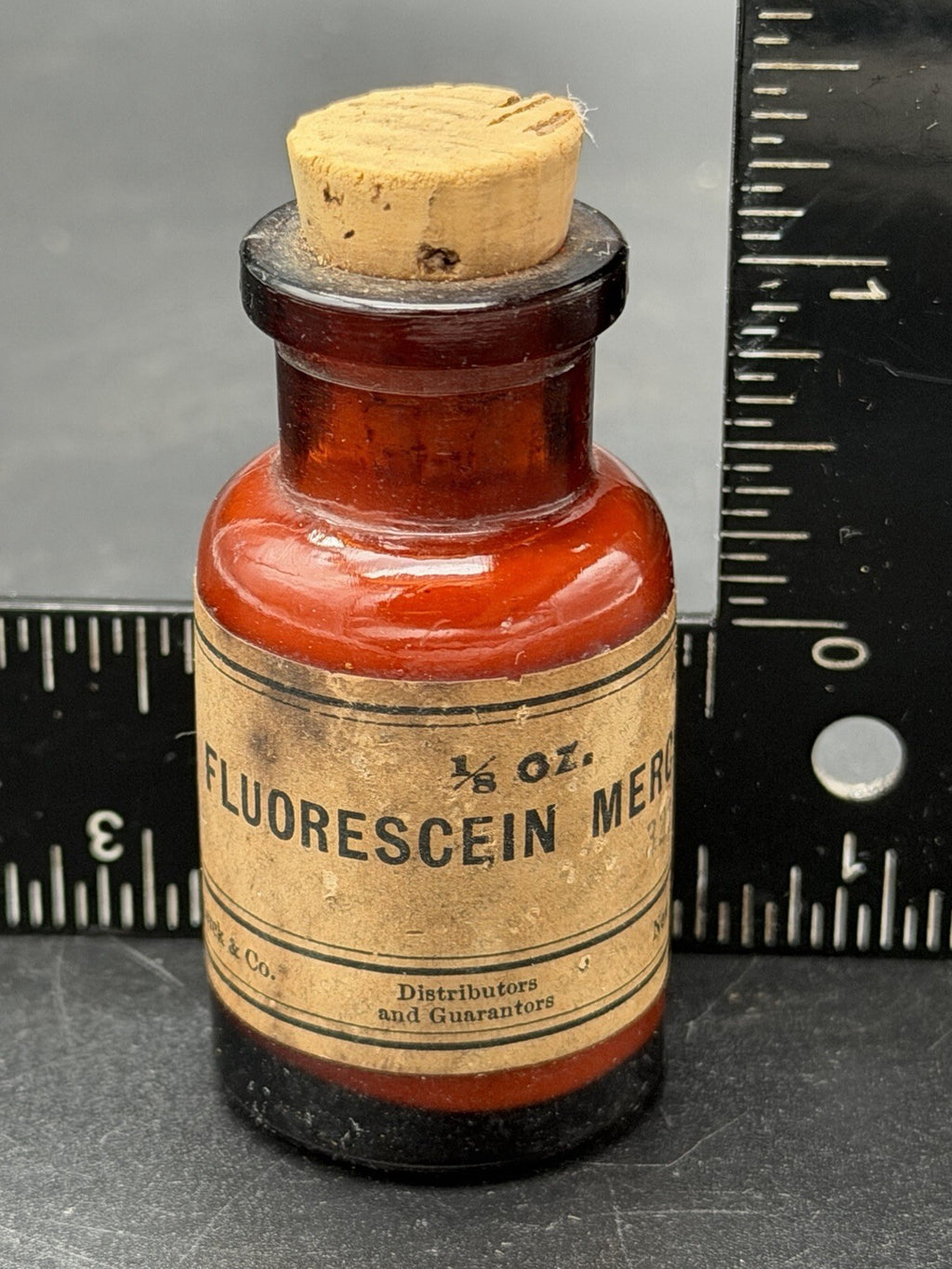 Antique Merck & Co. Fluorescein 1/8 Oz Amber Glass Apothecary Bottle w/ Cork