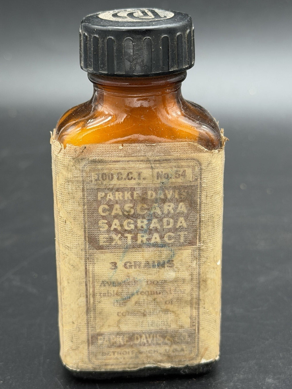 Antique Parke Davis Cascara Sagrada Extract 3 Grains Amber Glass Medicine Bottle
