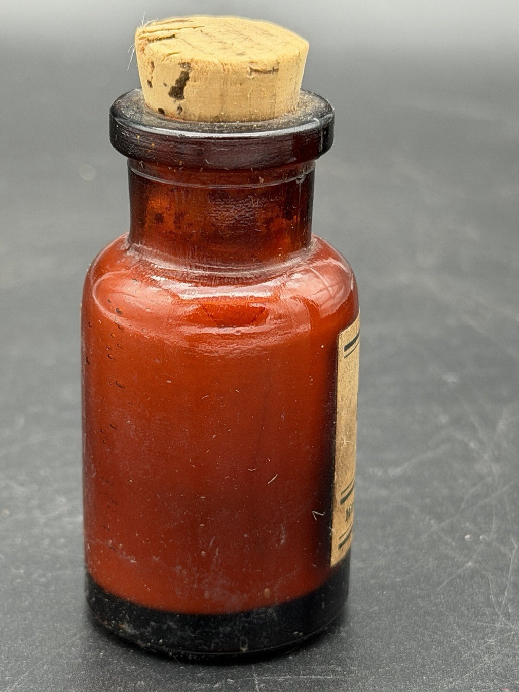 Antique Merck & Co. Fluorescein 1/8 Oz Amber Glass Apothecary Bottle w/ Cork