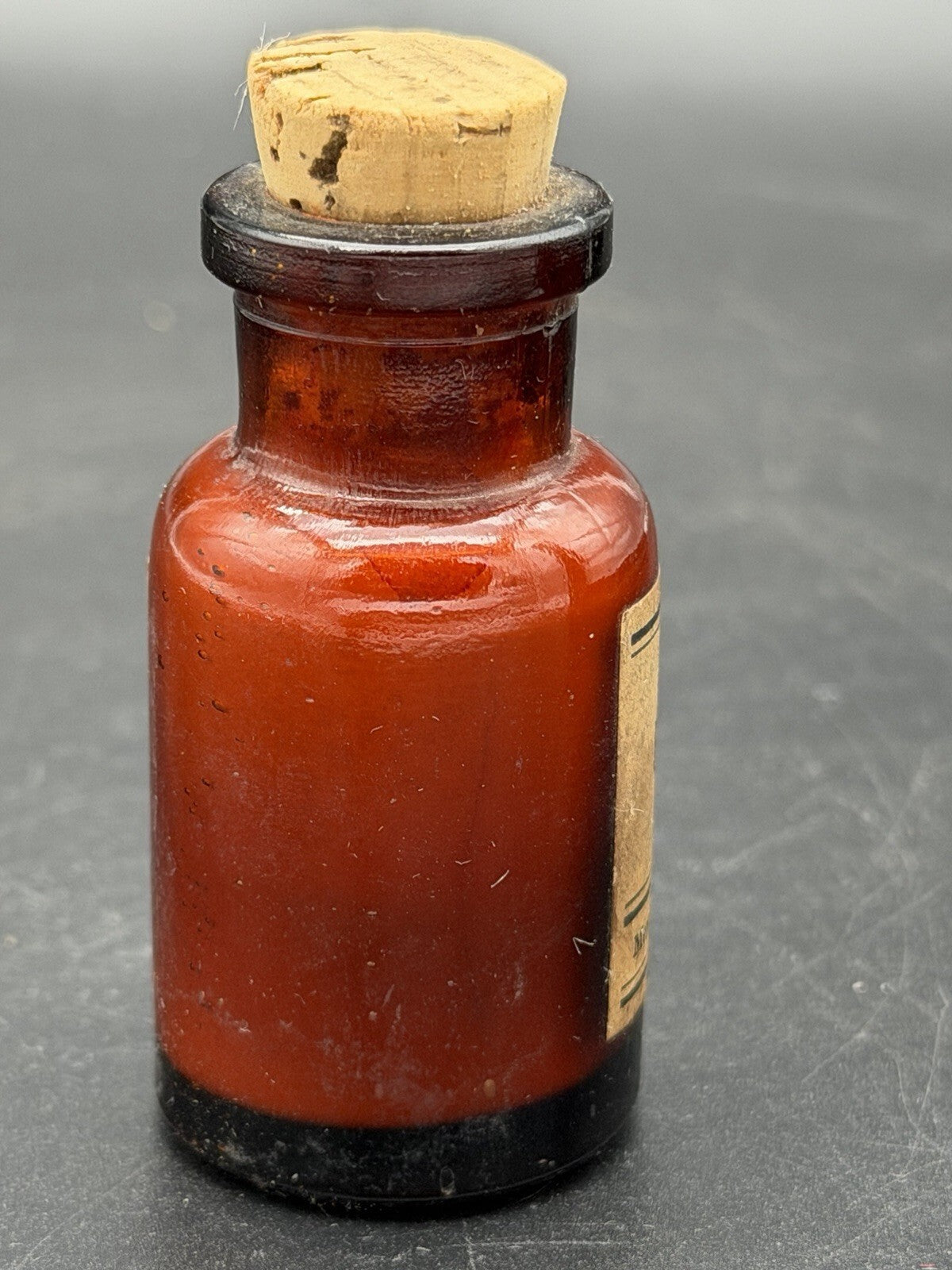 Antique Merck & Co. Fluorescein 1/8 Oz Amber Glass Apothecary Bottle w/ Cork