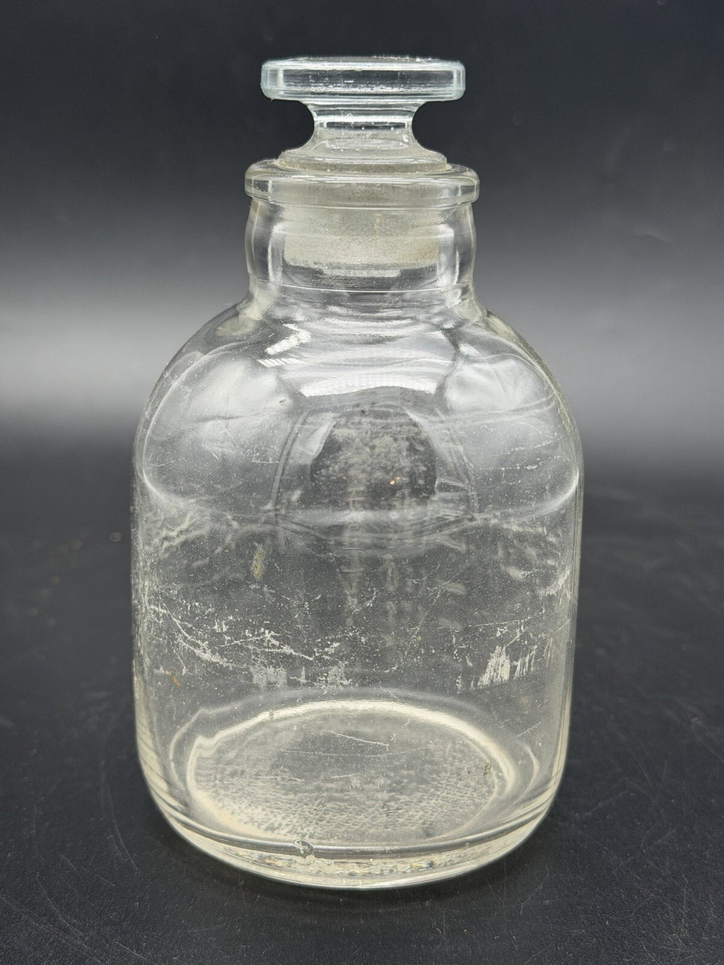 Antique Apothecary Graduated Bottle Glass Stopper 200 CC Pharmacy Lab Vtg