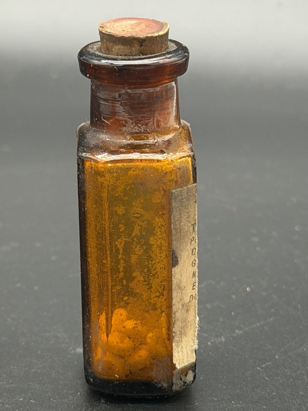 Antique National Drug Co. Cold Fever Amber Bottle w/ Original Pills & Label