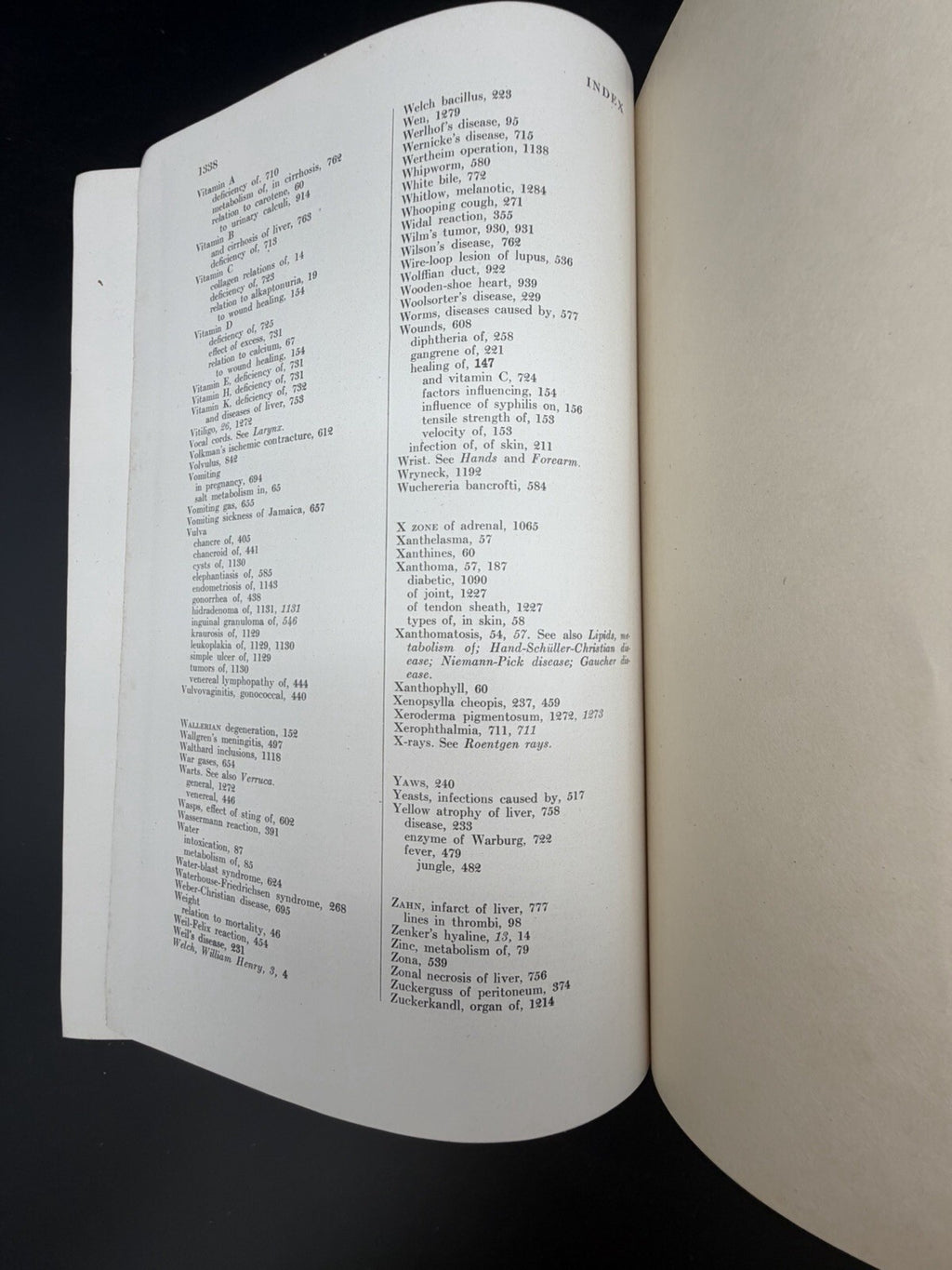 1944 A Textbook of Pathology Robert Allan Moore W.B. Saunders Medical History
