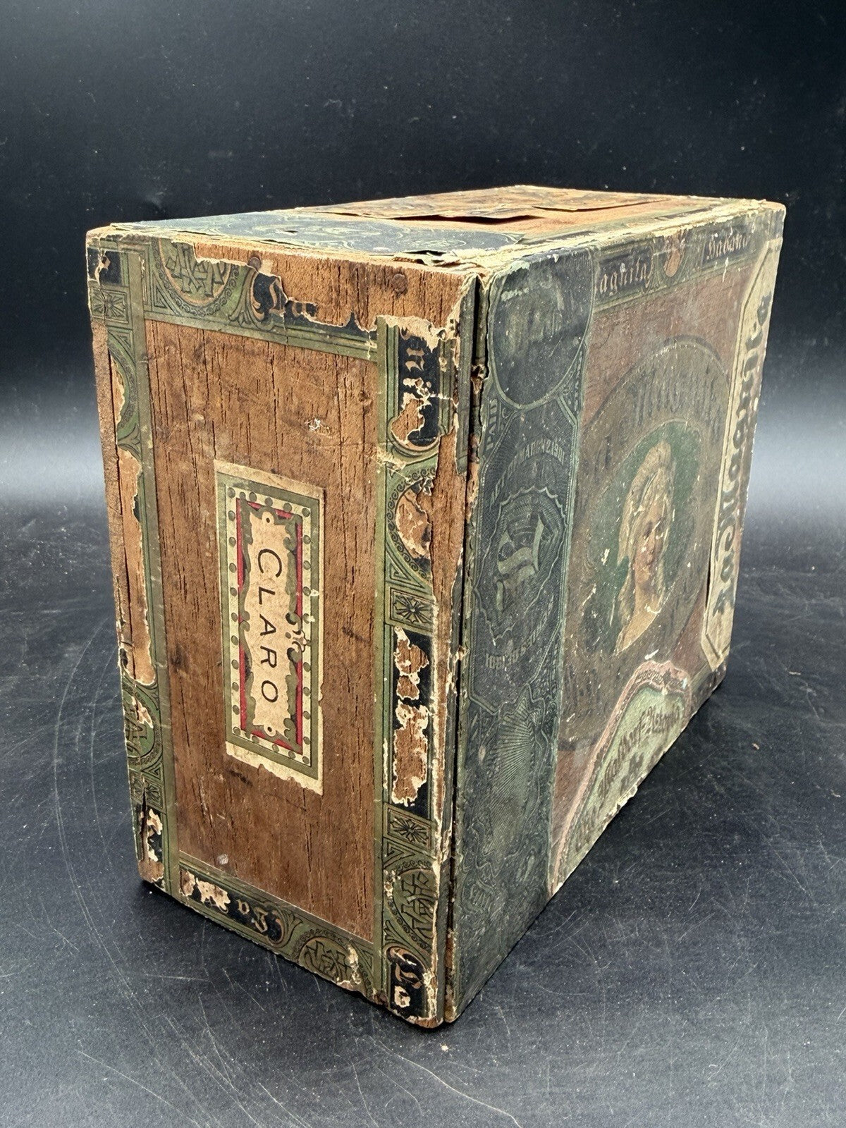 Antique La Magnita Empty Cigar Box Waldorf Astoria Series 1901 Tax Stamp