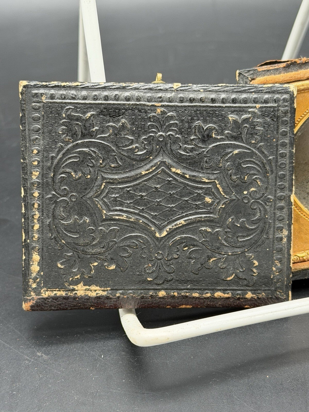 1850s Ambrotype Two Girls Sisters Tinted Embossed Leather Case 1/6 Photo Vtg