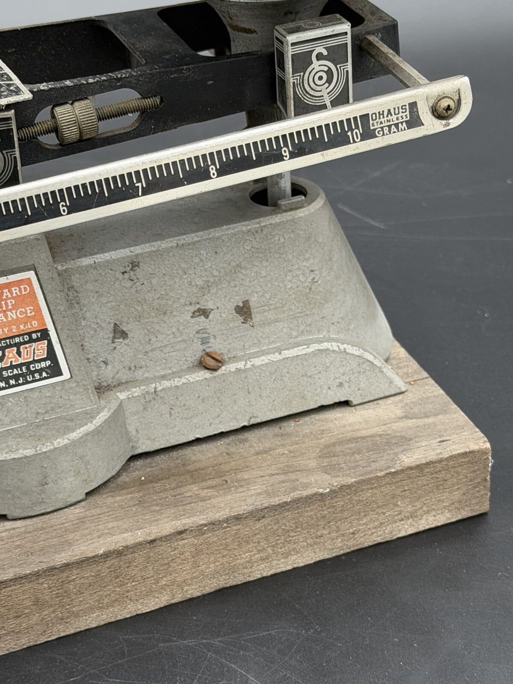 Vintage Ohaus Harvard Trip Balance Scale 2kg Capacity Laboratory Industrial