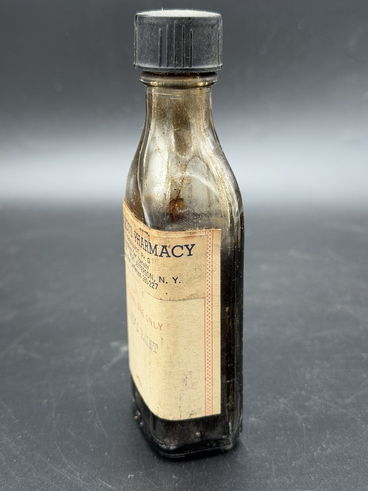 Vintage Eberhardt's Pharmacy Castellani's Paint Bottle Port Jefferson NY