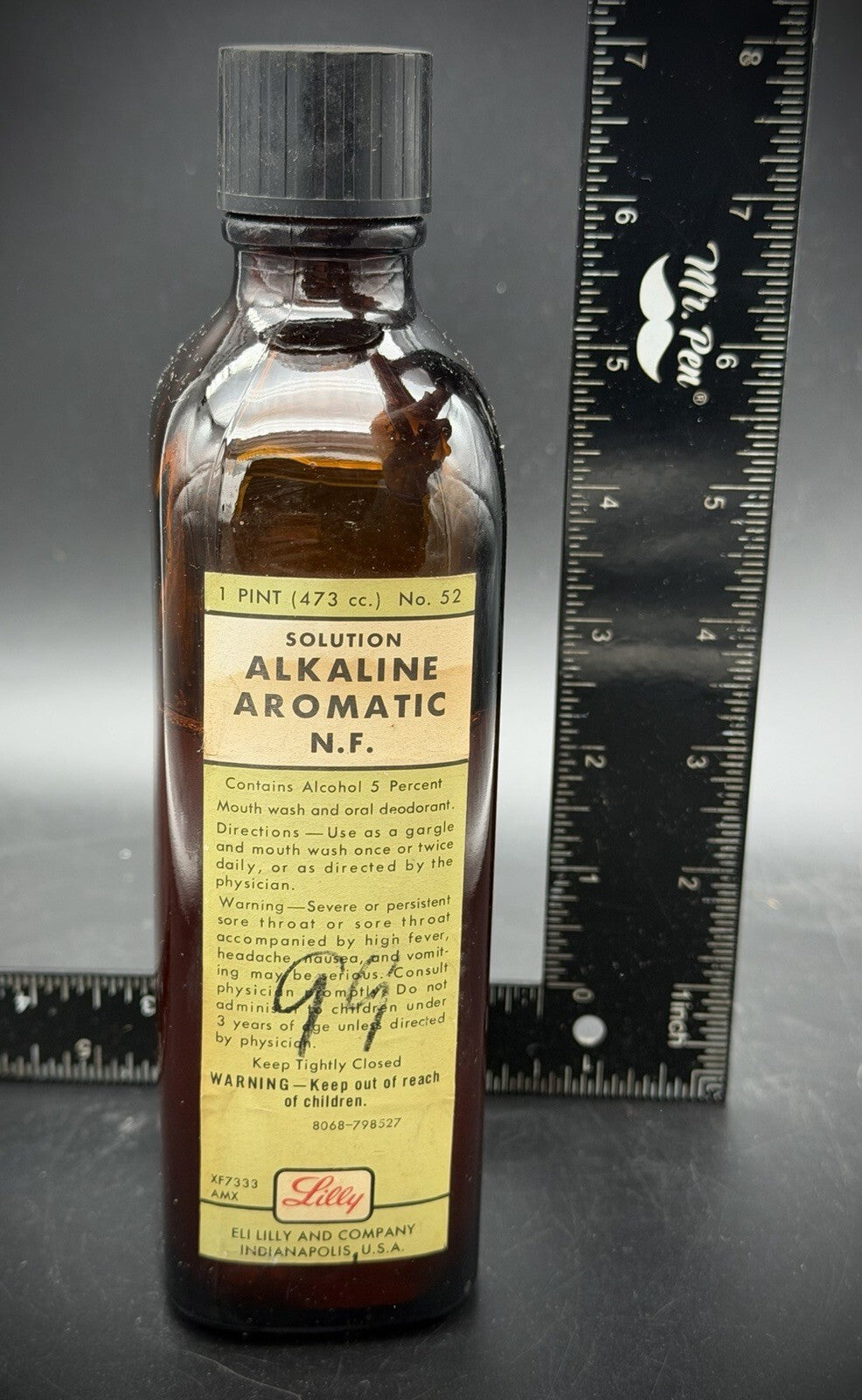 Vintage Eli Lilly Solution Alkaline Aromatic N.F. 1 Pint Amber Pharmacy Bottle