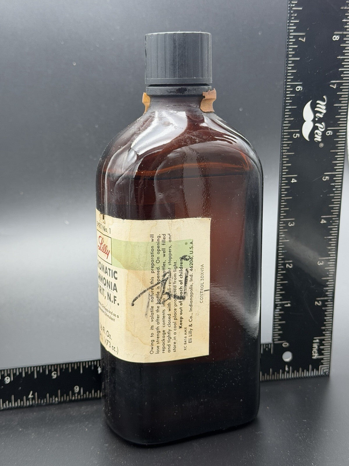 Vintage Eli Lilly Aromatic Ammonia Spirit N.F. 16 Fl. Oz. Amber Glass Bottle