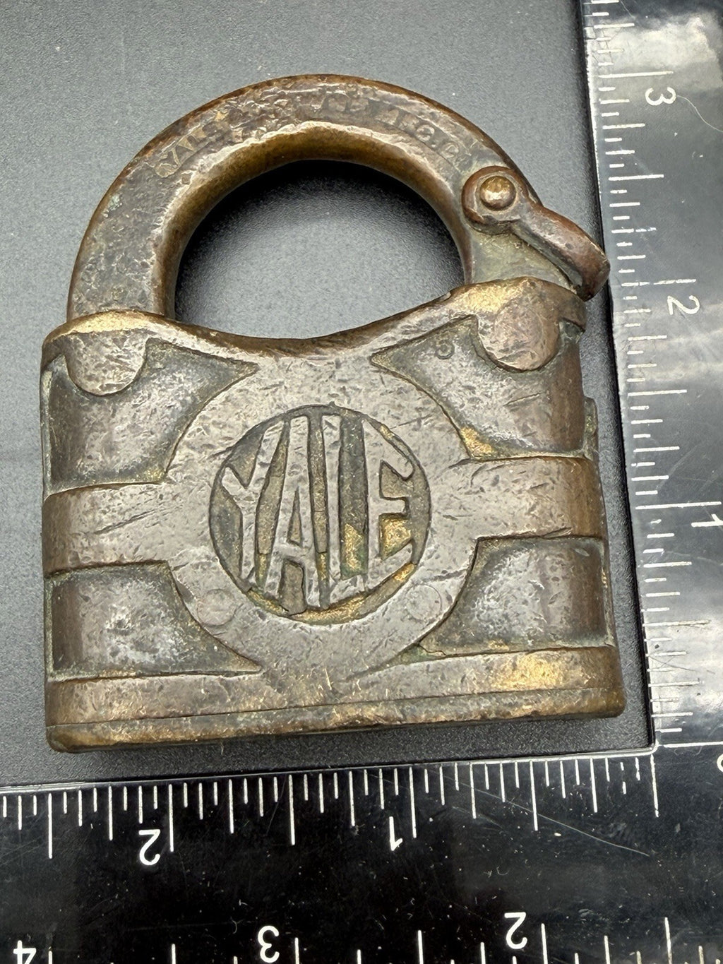 Antique Brass Yale and Towne Mfg Co Padlock Shackle Link Stamford Conn Y&T