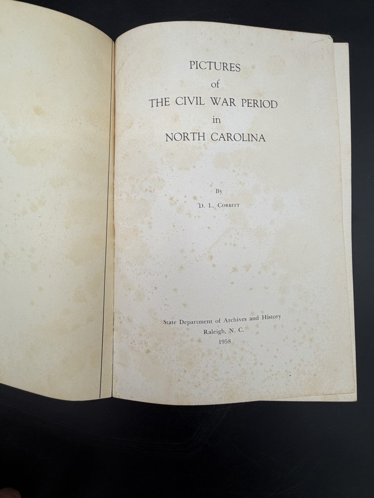 1958 Pictures of the Civil War Period in North Carolina Booklet Foldout Map