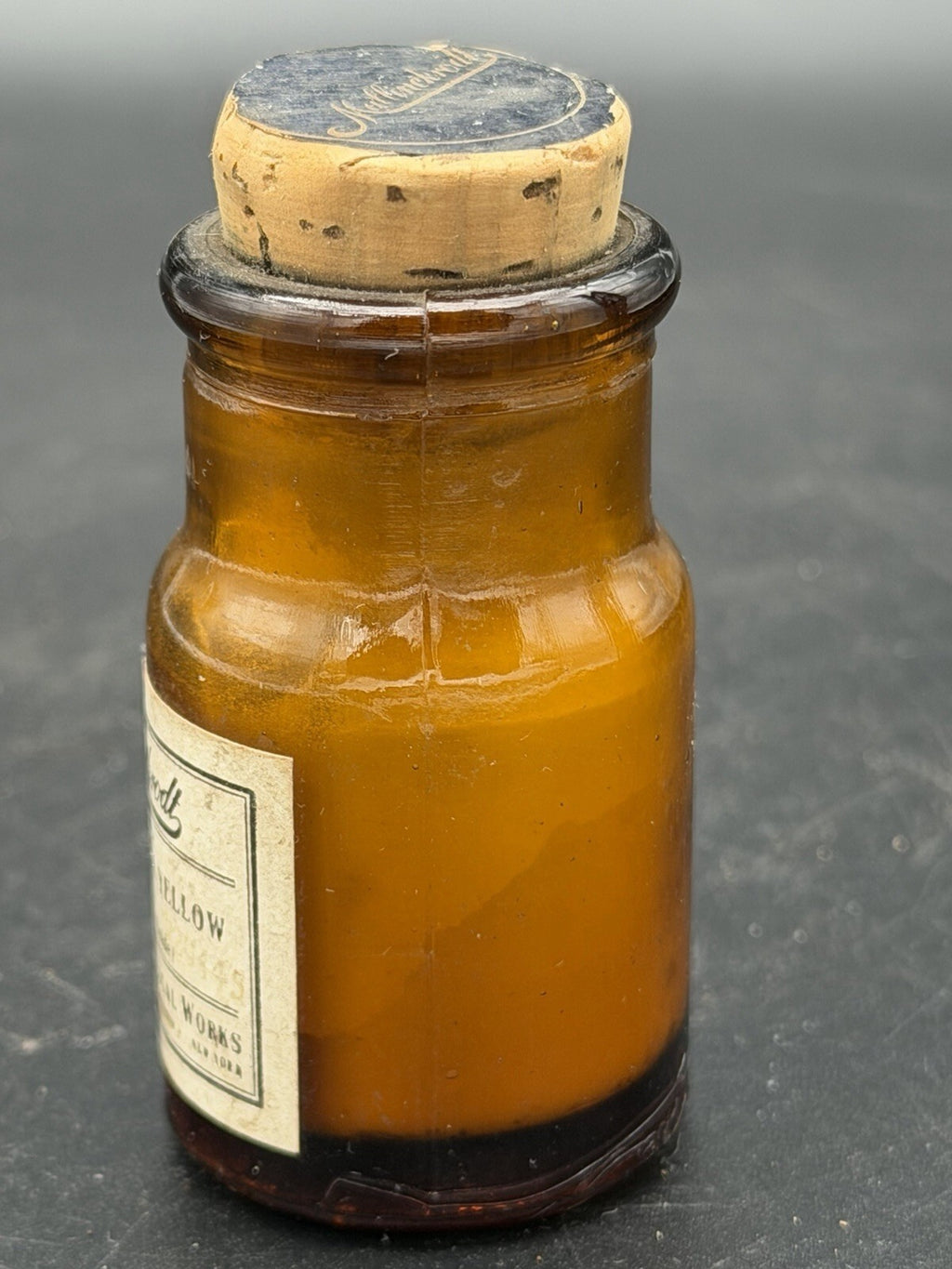 Antique Mallinckrodt Mercury Oxide Yellow 1 Oz Amber Glass Bottle w Contents