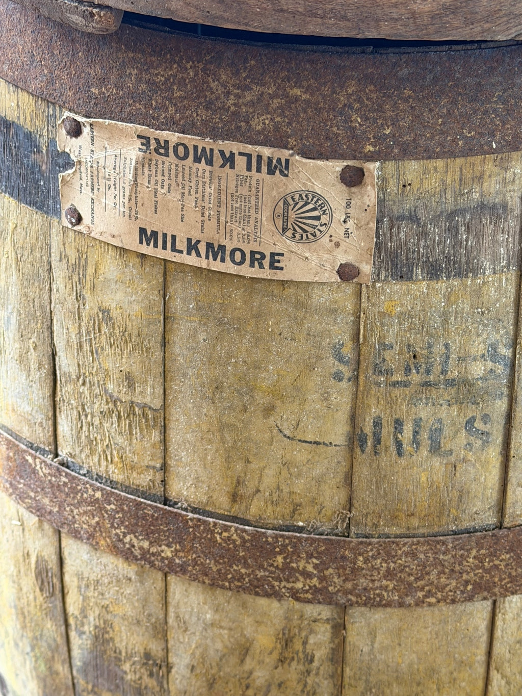 Antique Vintage Eastern States "Milkmore" Wooden Barrel with Round Lid Table Top