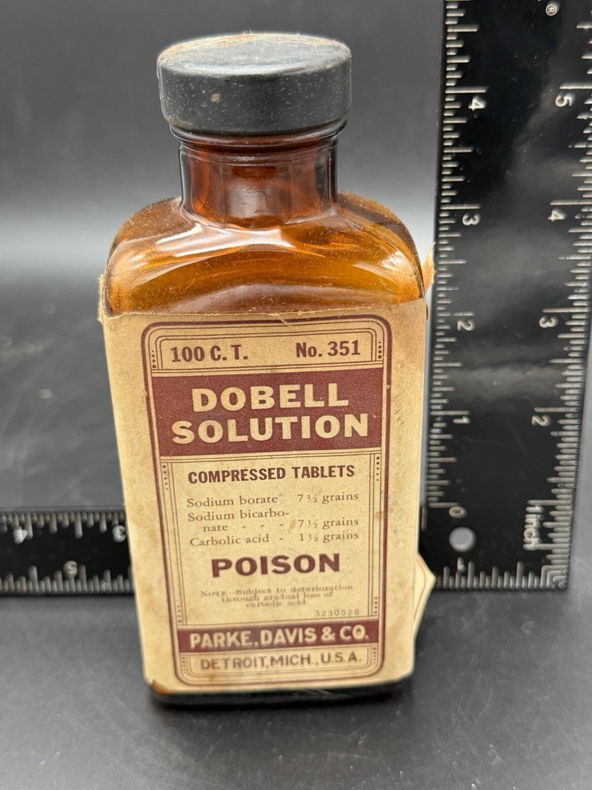 Antique Parke Davis and Co Dobell Solution Poison Medicine Bottle w Contents