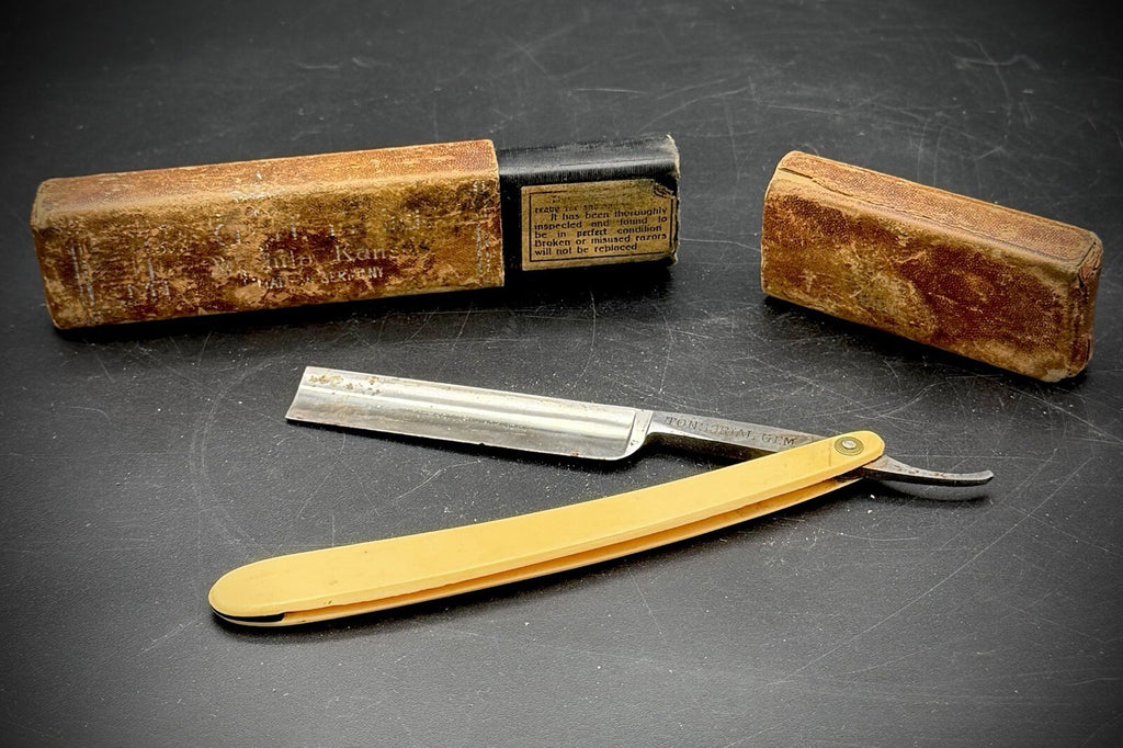 Antique F.A. Clauberg Tonsorial Gem Straight Razor Celluloid Handle Germany
