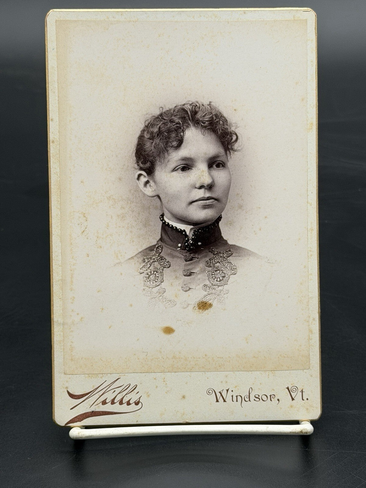 Antique Victorian Cabinet Card Portrait - F.E. Willis, Windsor, Vermont