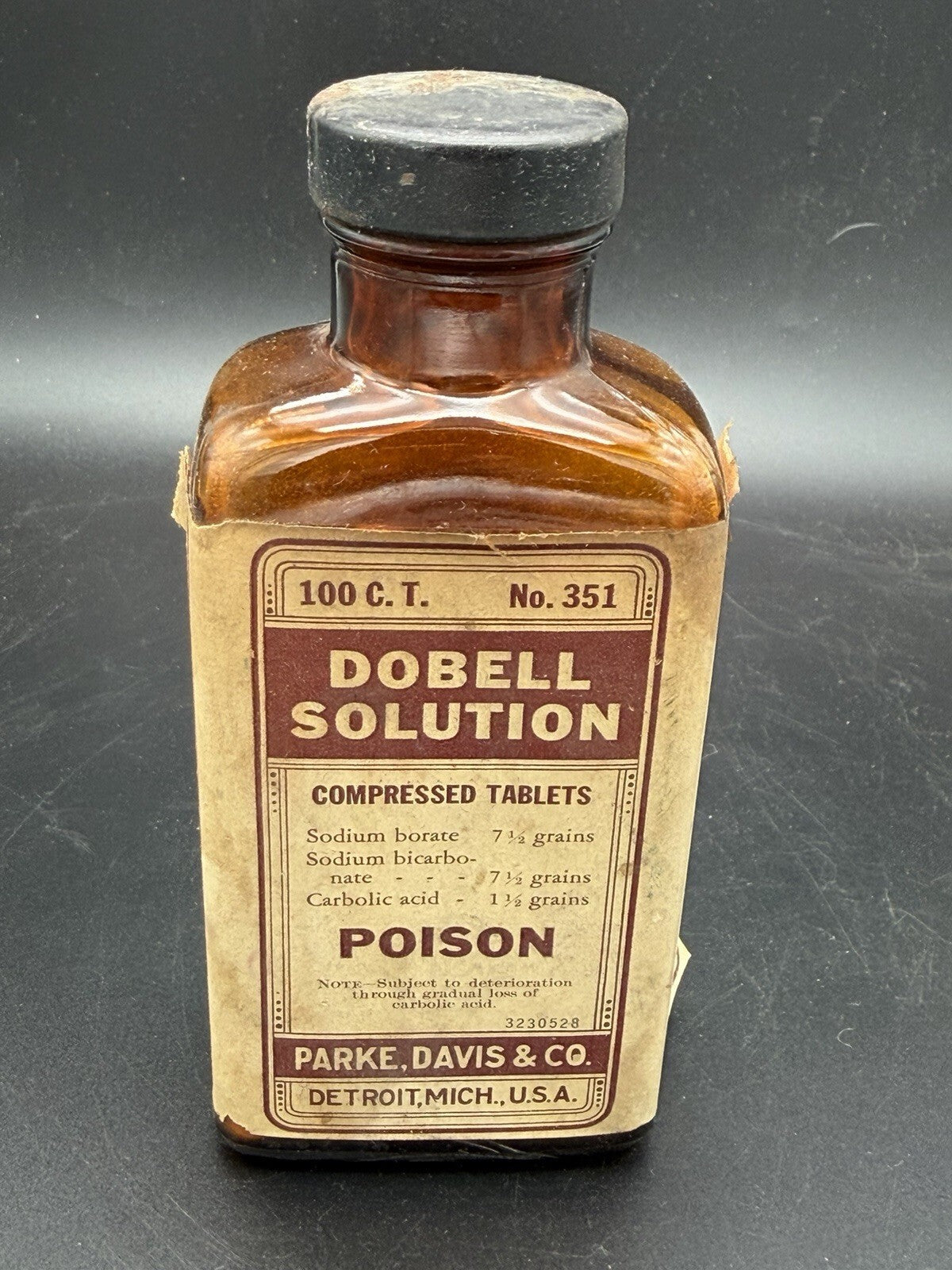 Antique Parke Davis and Co Dobell Solution Poison Medicine Bottle w Contents