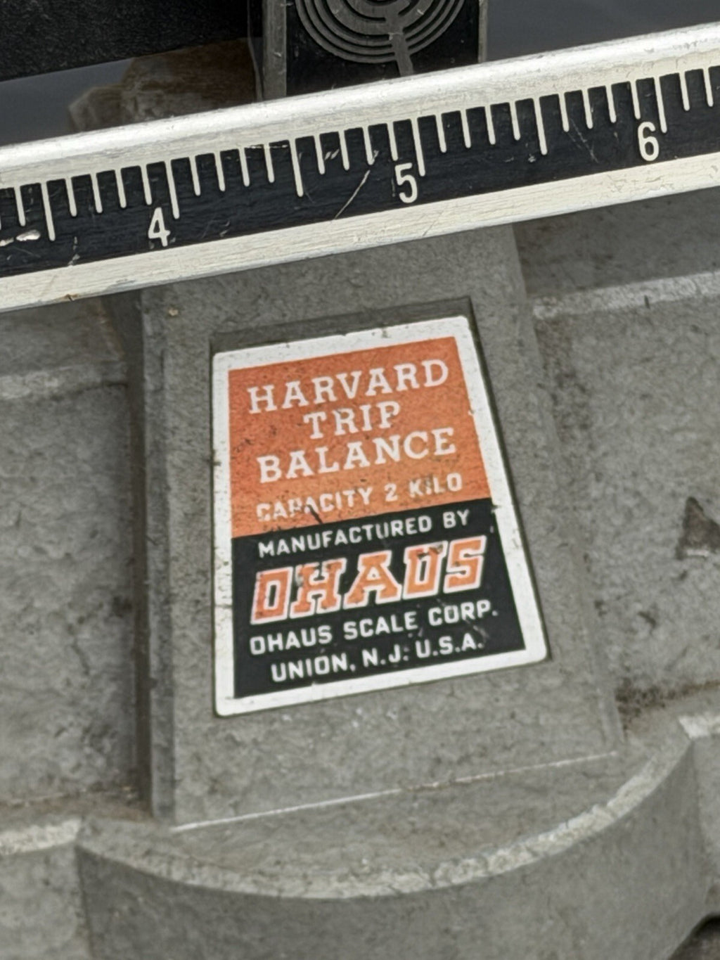Vintage Ohaus Harvard Trip Balance Scale 2kg Capacity Laboratory Industrial