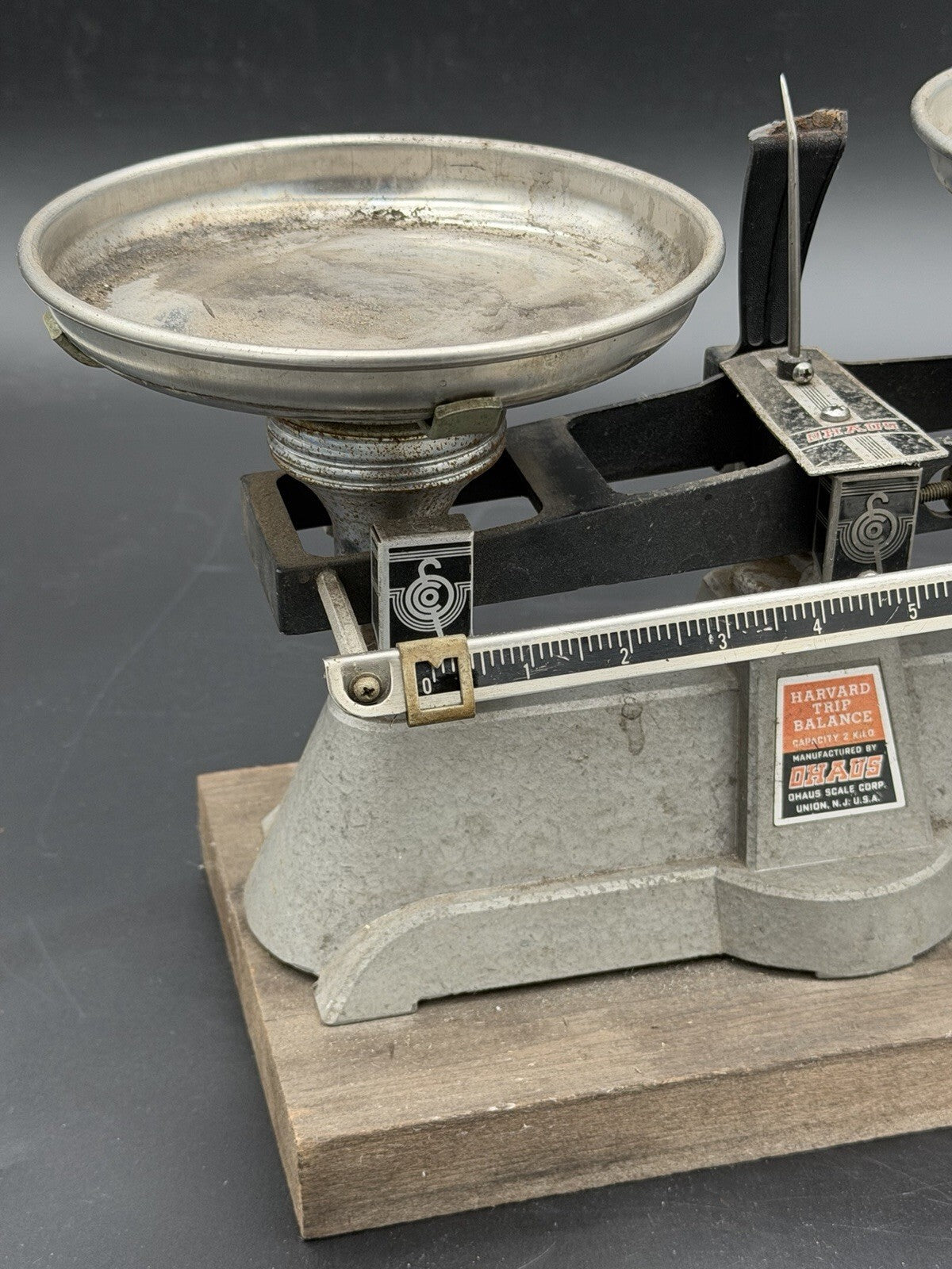 Vintage Ohaus Harvard Trip Balance Scale 2kg Capacity Laboratory Industrial