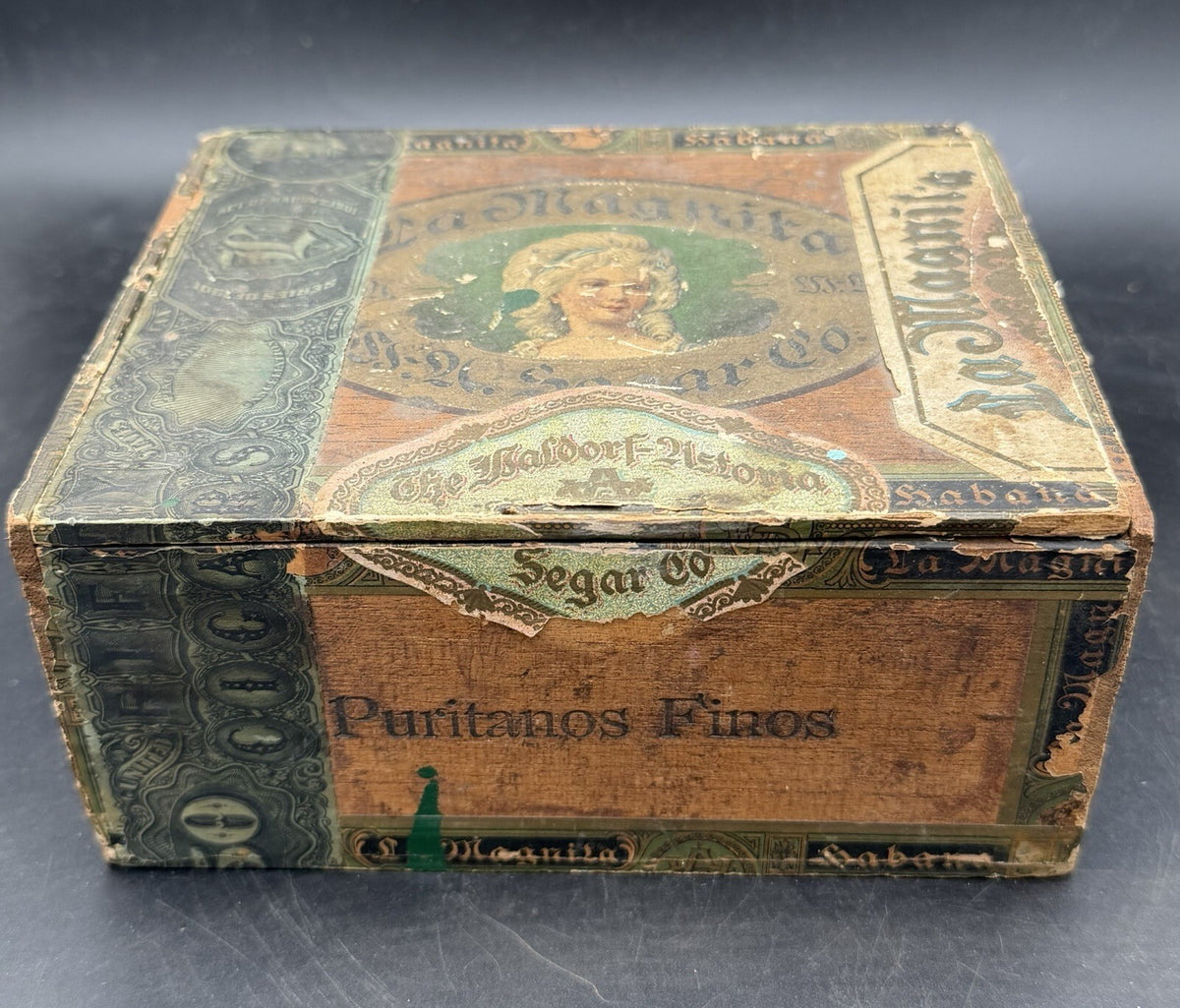 Antique La Magnita Empty Cigar Box Waldorf Astoria Series 1901 Tax Stamp